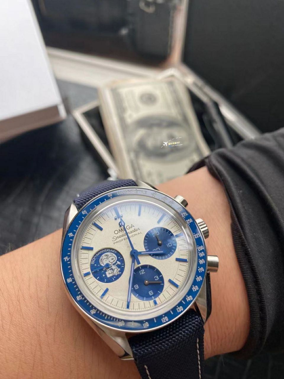  Video analysis OSOMEGA超霸系列复刻高仿310.32.42.50.02.001 wrist watch (史努比奖”50周年纪念 wrist watch ) / M778