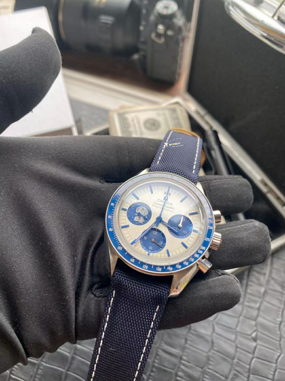  Video analysis OSOMEGA超霸系列复刻高仿310.32.42.50.02.001 wrist watch (史努比奖”50周年纪念 wrist watch ) / M778