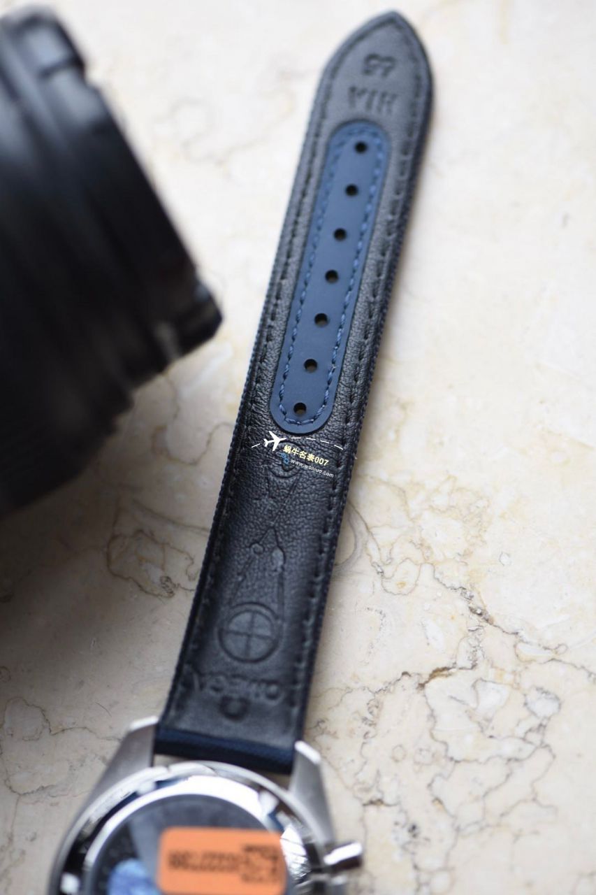  Video analysis OSOMEGA超霸系列复刻高仿310.32.42.50.02.001 wrist watch (史努比奖”50周年纪念 wrist watch ) / M778