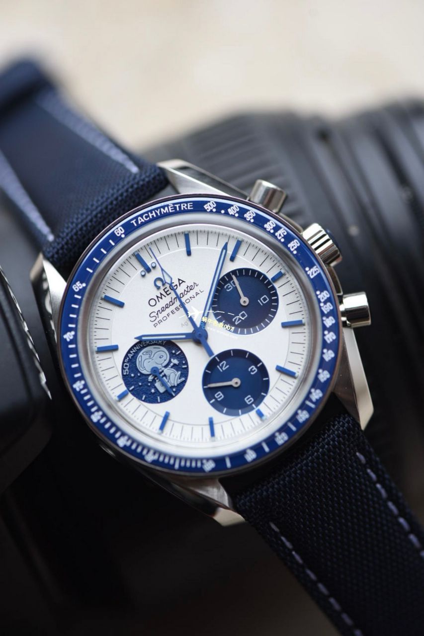  Video analysis OSOMEGA超霸系列复刻高仿310.32.42.50.02.001 wrist watch (史努比奖”50周年纪念 wrist watch ) / M778