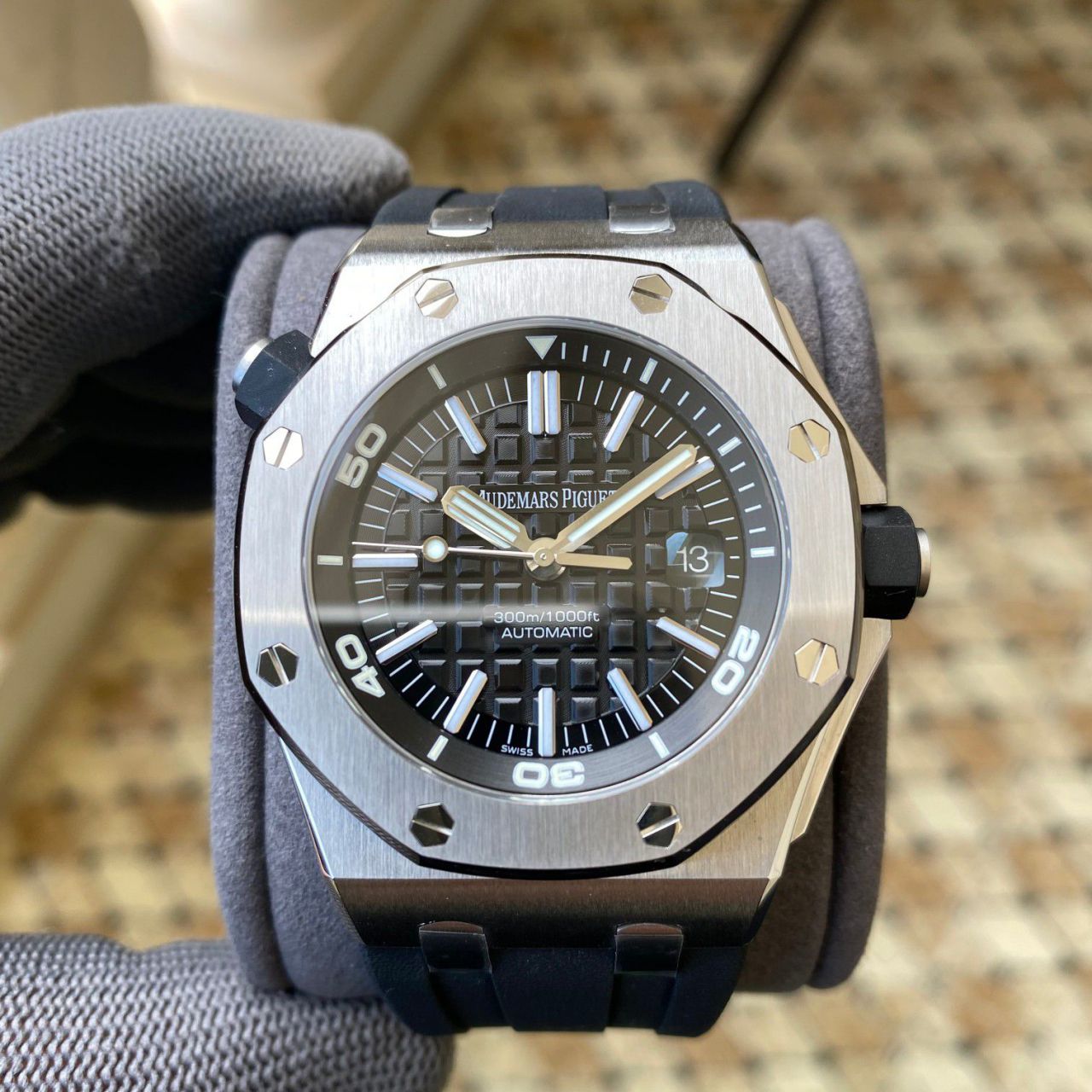  Video analysis APS Factory 一体机 Best 复刻高仿Audemars Piguet  Royal Oak Offshore 系列15710ST.OO.A002CA.01 wrist watch  / AP225