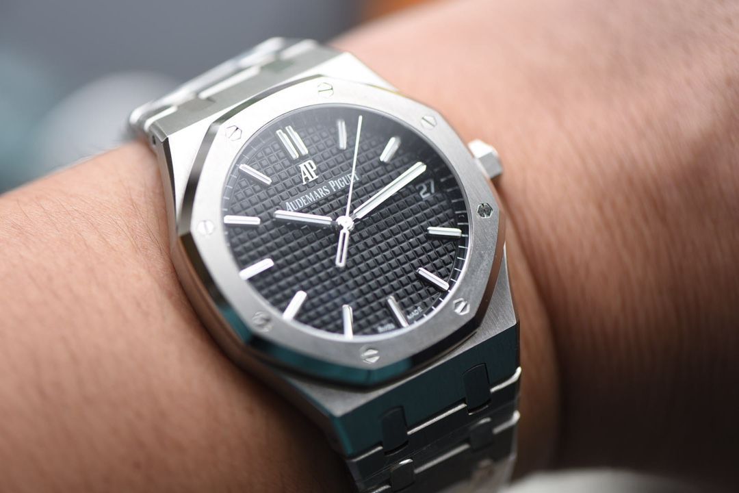  Video analysis APS钢王一体机Audemars Piguet  top 复刻高仿手表15500ST.OO.1220ST.01和15500ST.OO.1220ST.03等 / AP226