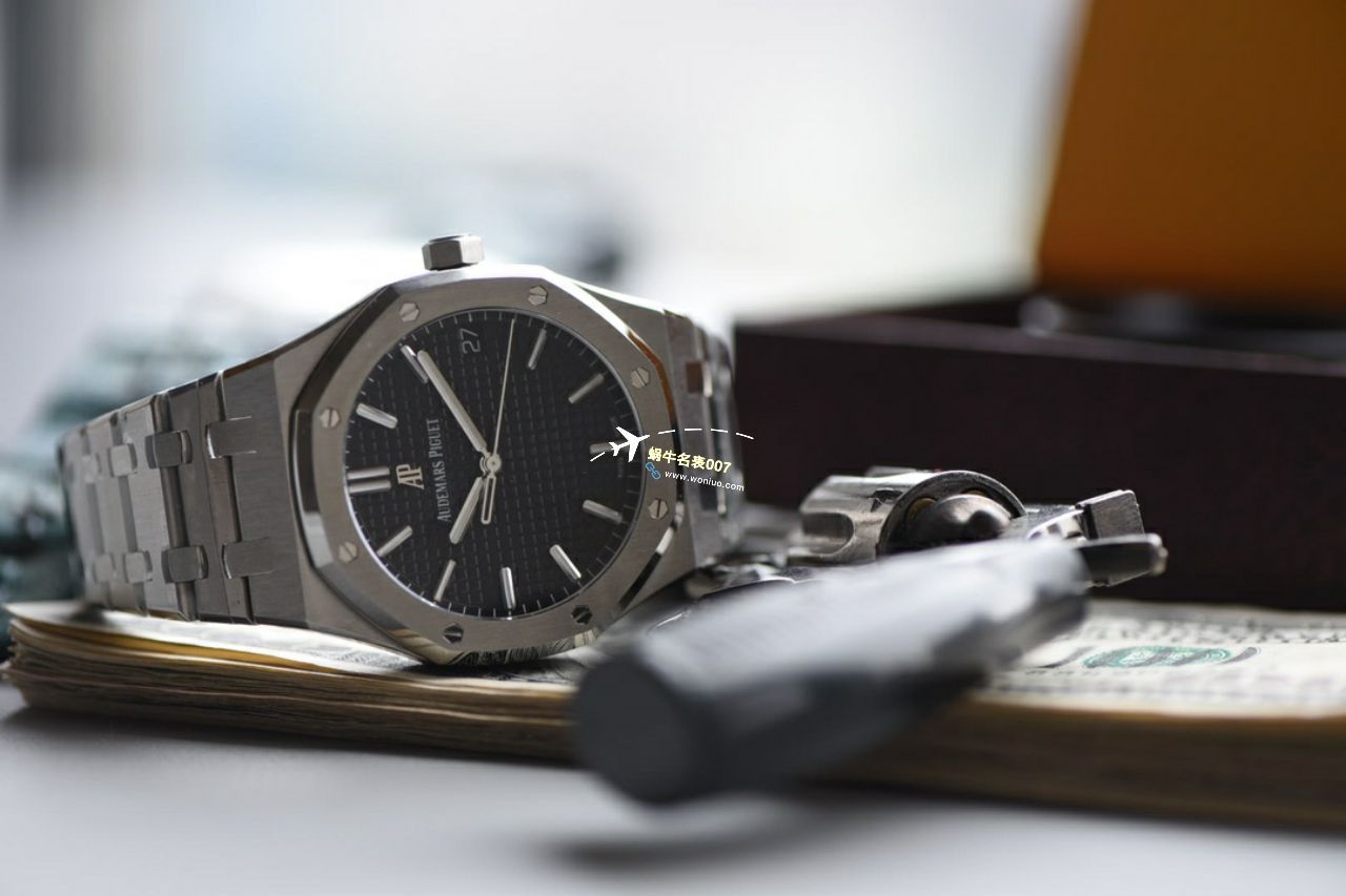  Video analysis APS钢王一体机Audemars Piguet  top 复刻高仿手表15500ST.OO.1220ST.01和15500ST.OO.1220ST.03等 / AP226