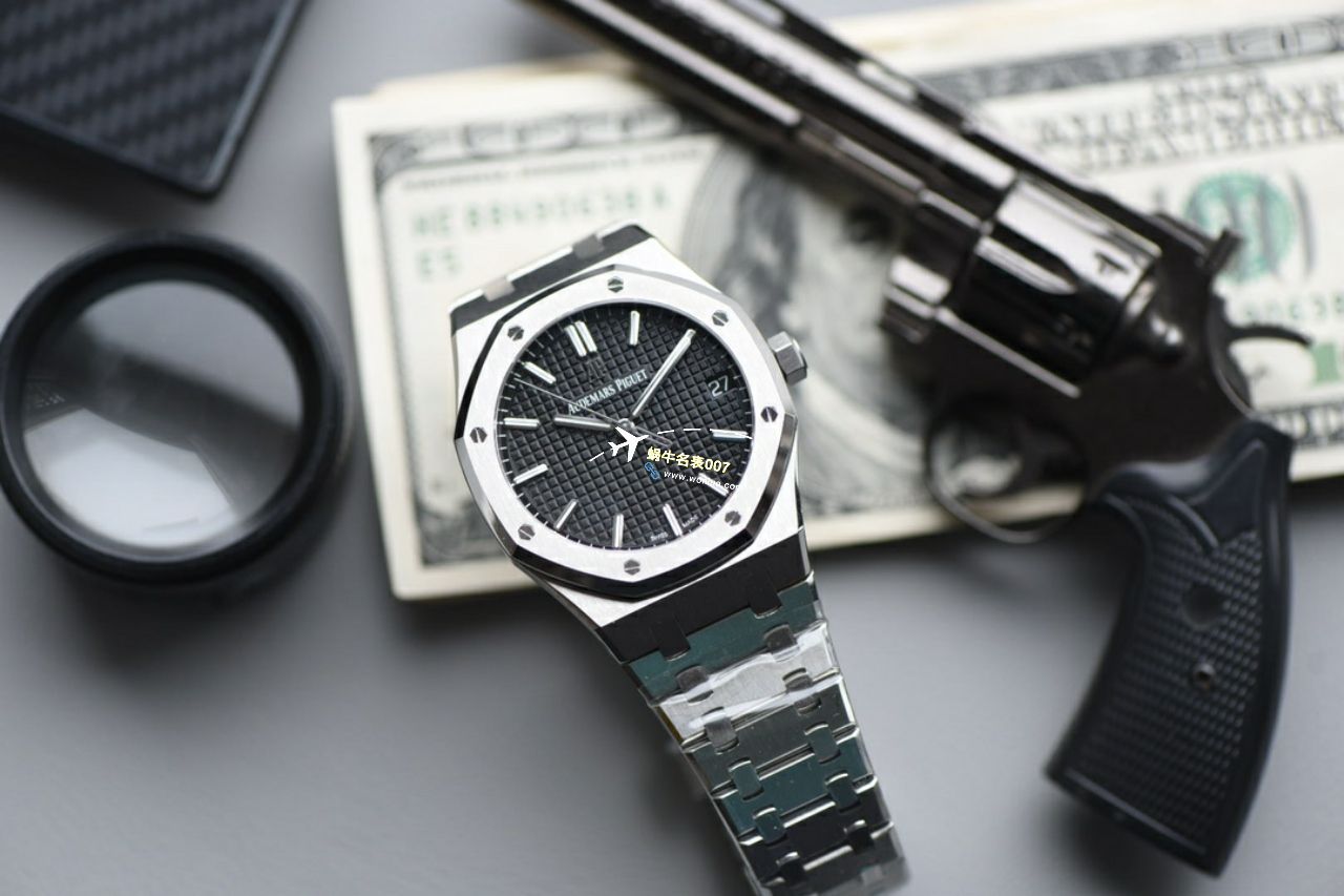  Video analysis APS钢王一体机Audemars Piguet  top 复刻高仿手表15500ST.OO.1220ST.01和15500ST.OO.1220ST.03等 / AP226