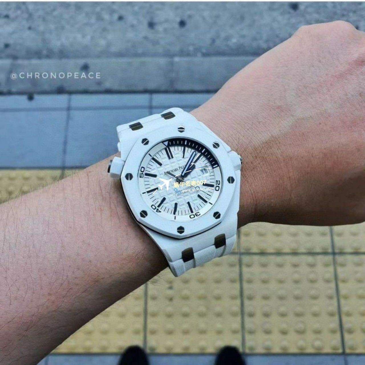 APS Factory 一比一复刻手表Audemars Piguet  Royal Oak Offshore 15707CB.OO.A010CA.01和15707CE.OO.A002CA.01 / AP227