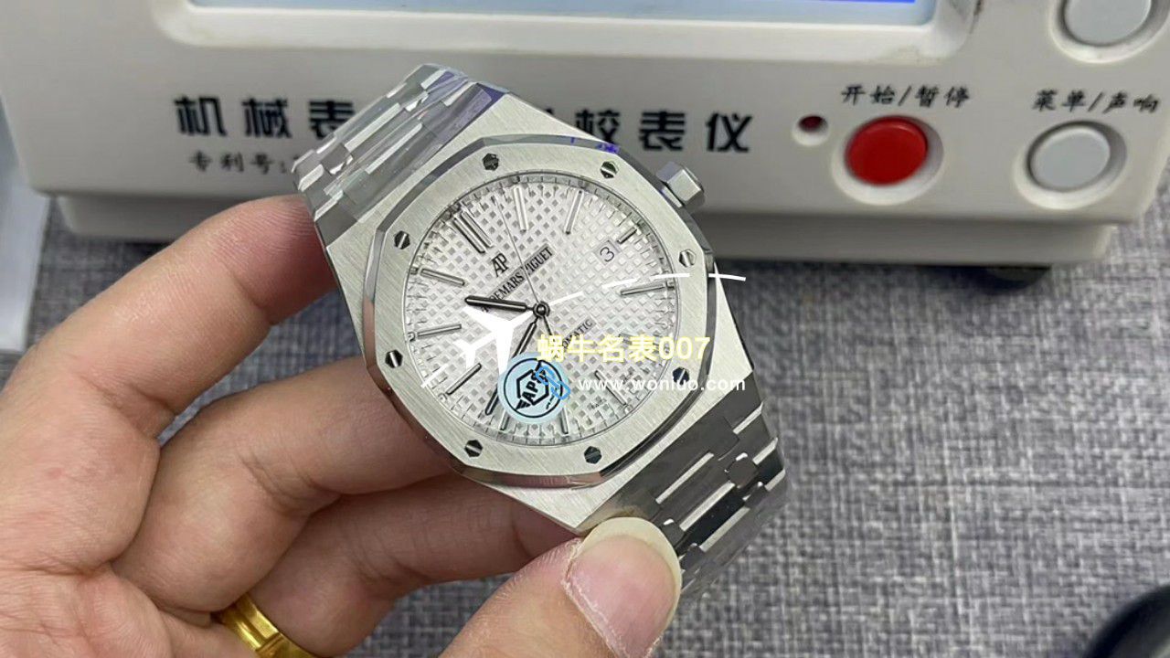  Video analysis APS钢王一体机Audemars Piguet  top 复刻高仿手表15500ST.OO.1220ST.01和15500ST.OO.1220ST.03等 / AP226