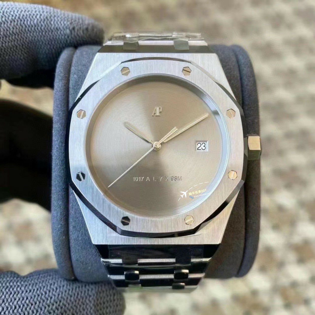 APS新款钢王Audemars Piguet 一比一高仿收纳15400手表钢铁侠ALYX改装联名款 / AP229