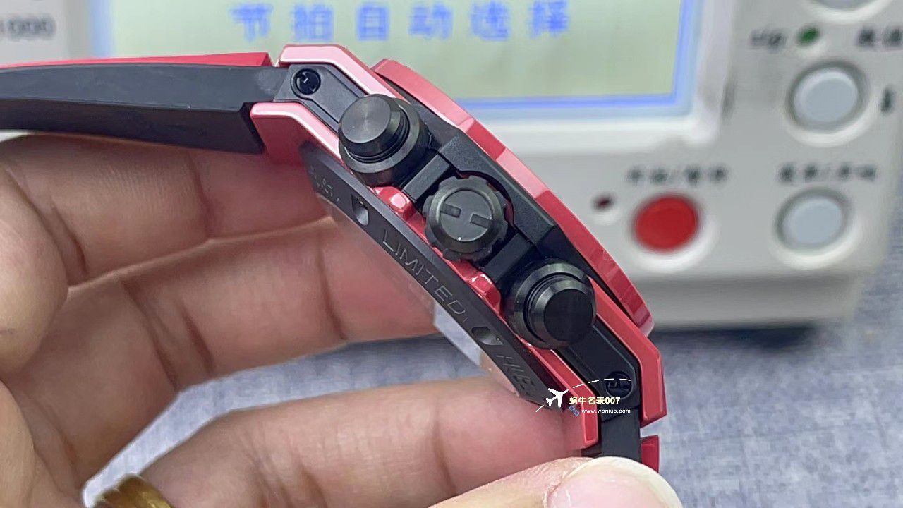  Video analysis ZF top 复刻高仿彩色 Composite  hublot BIG BANG系列441.HX.1170.RX，441.CY.471Y.RX wrist watch  / YB121