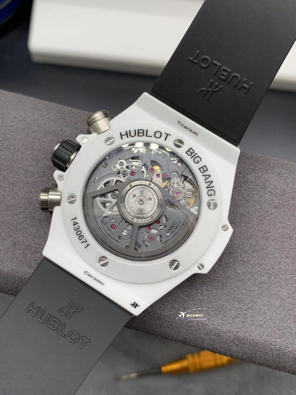  Video analysis ZF top 复刻高仿彩色 Composite  hublot BIG BANG系列441.HX.1170.RX，441.CY.471Y.RX wrist watch  / YB121
