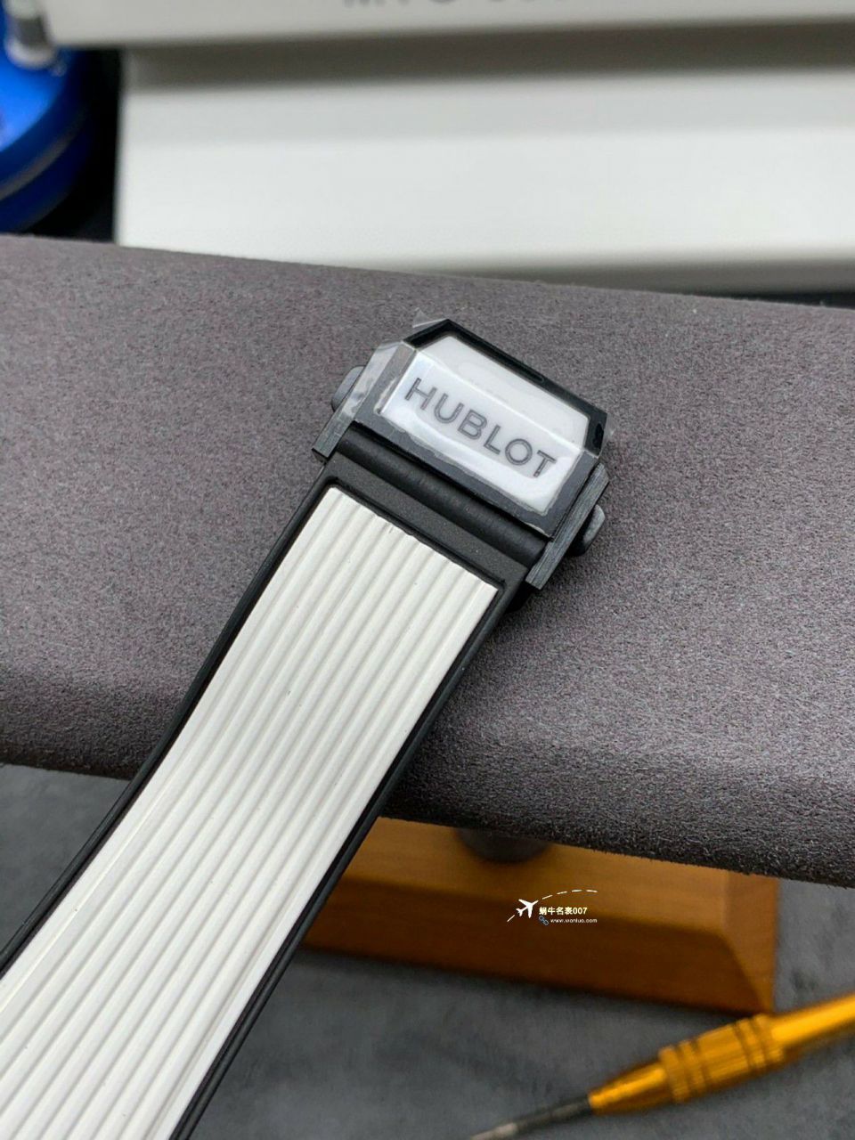  Video analysis ZF top 复刻高仿彩色 Composite  hublot BIG BANG系列441.HX.1170.RX，441.CY.471Y.RX wrist watch  / YB121