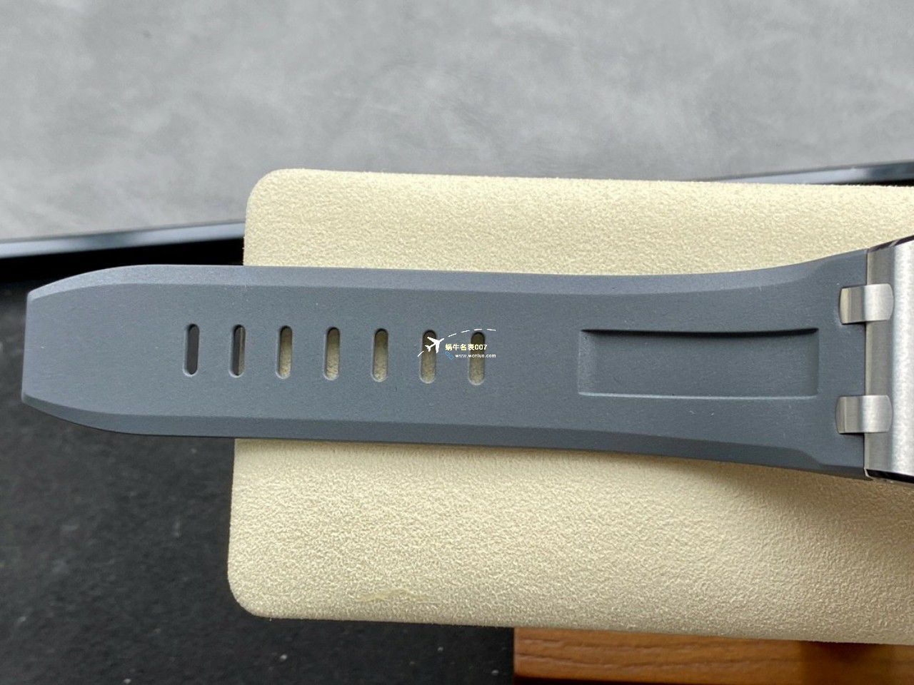 APF Factory 一比一 top 复刻高仿手表Audemars Piguet  Royal Oak Offshore 15720ST.OO.A027CA.01四颜色 wrist watch  / AP230