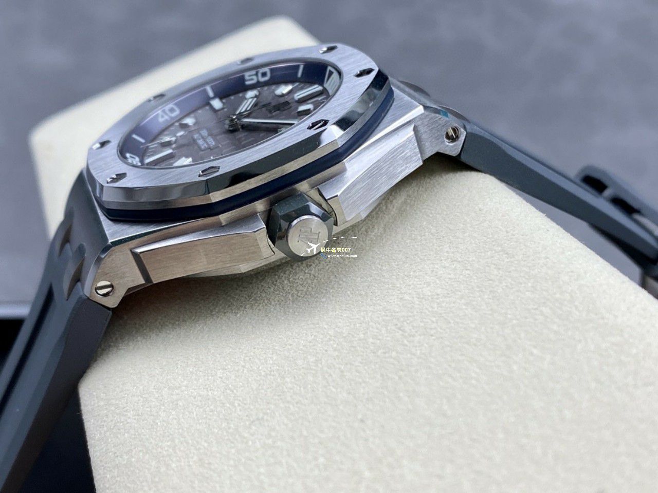 APF Factory 一比一 top 复刻高仿手表Audemars Piguet  Royal Oak Offshore 15720ST.OO.A027CA.01四颜色 wrist watch  / AP230