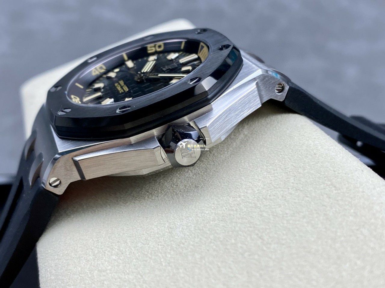 APF Factory 一比一高仿手表Audemars Piguet  Royal Oak Offshore 系列15720CN.OO.A002CA.01 wrist watch  / AP231
