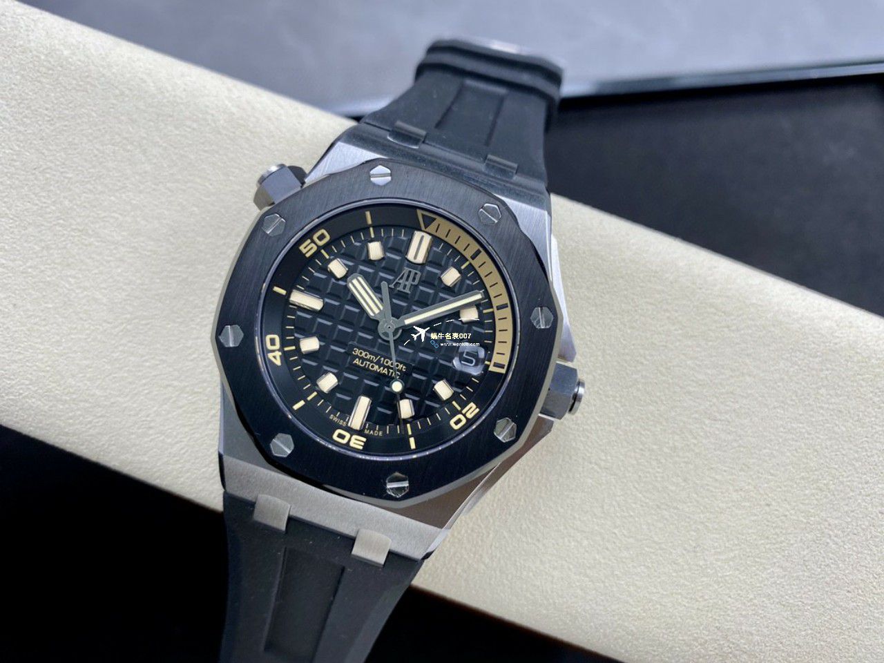 APF Factory 一比一高仿手表Audemars Piguet  Royal Oak Offshore 系列15720CN.OO.A002CA.01 wrist watch  / AP231