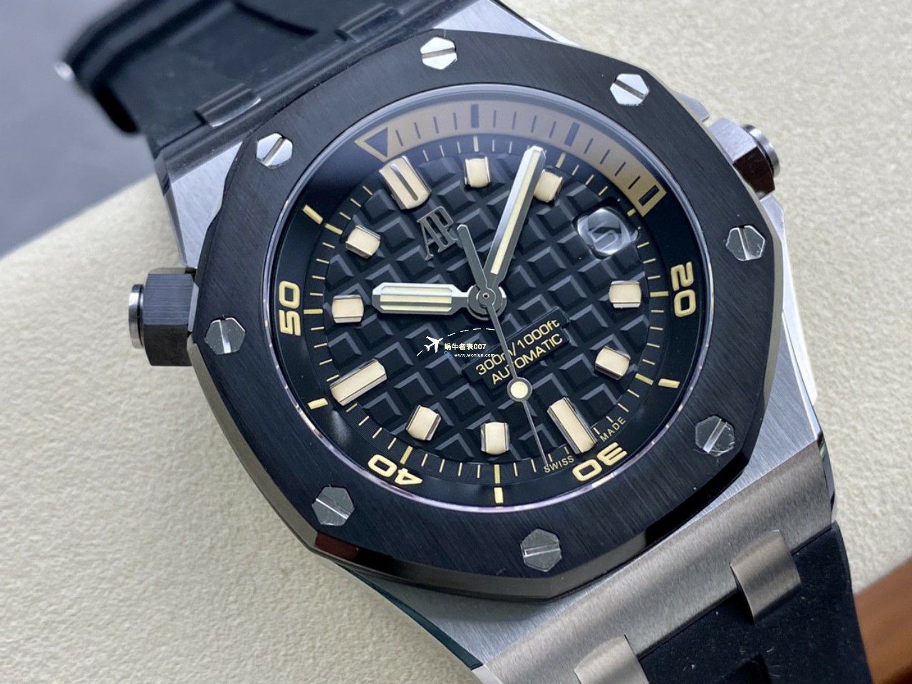 APF Factory 一比一高仿手表Audemars Piguet  Royal Oak Offshore 系列15720CN.OO.A002CA.01 wrist watch  / AP231
