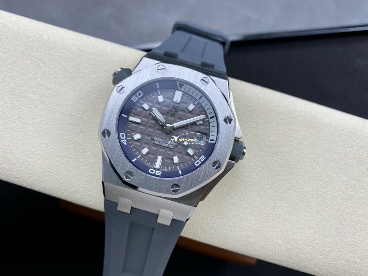 APF Factory 一比一高仿手表Audemars Piguet  Royal Oak Offshore 系列15720CN.OO.A002CA.01 wrist watch  / AP231