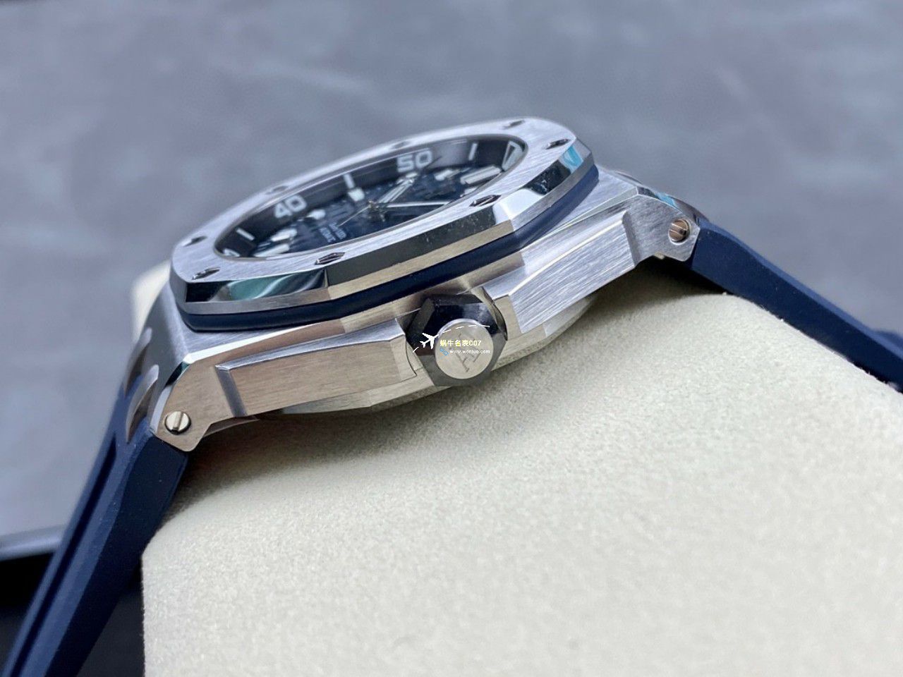 APF Factory 一比一高仿手表Audemars Piguet  Royal Oak Offshore 系列15720CN.OO.A002CA.01 wrist watch  / AP231