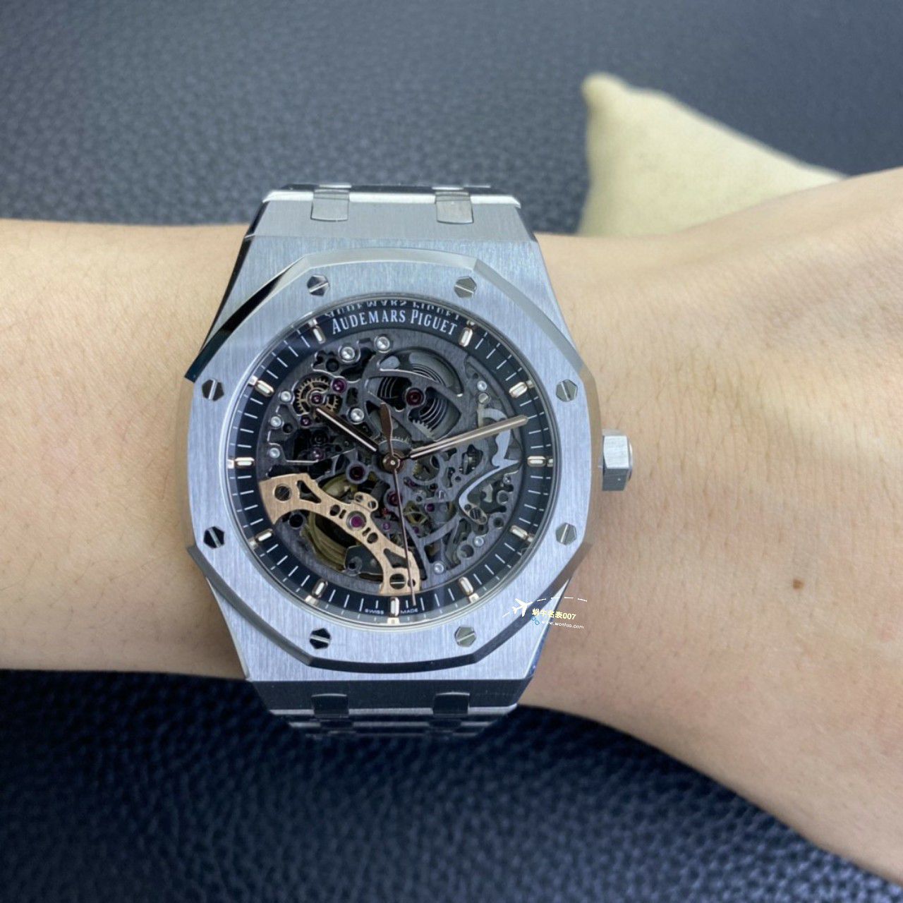 APS Factory Audemars Piguet 双摆轮镂空15407ST.OO.1220ST.01和15407OR.OO.1220OR.01一比一超A高仿手表 / AP232