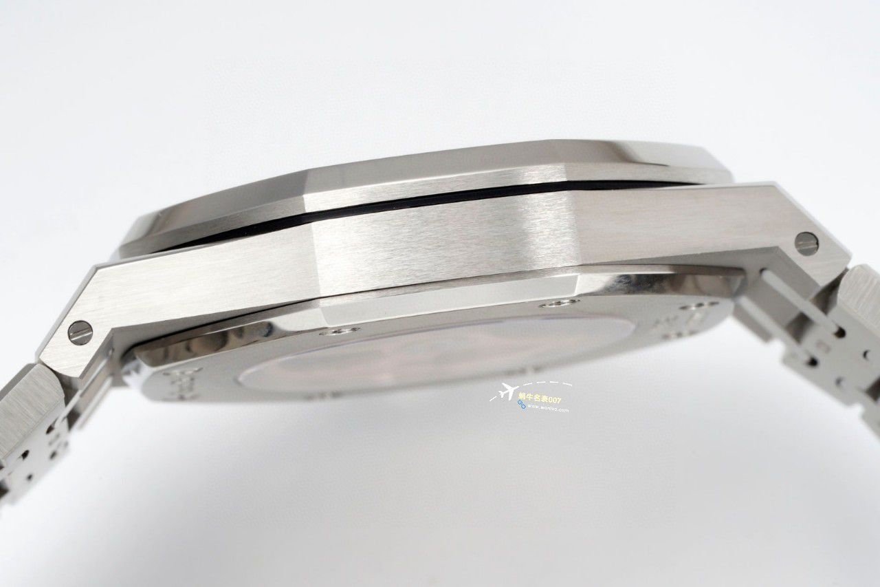 APS Factory Audemars Piguet 双摆轮镂空15407ST.OO.1220ST.01和15407OR.OO.1220OR.01一比一超A高仿手表 / AP232