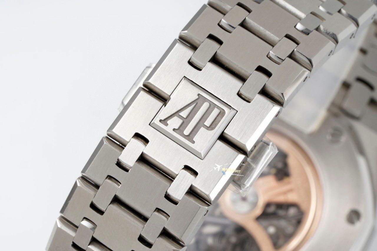 APS Factory Audemars Piguet 双摆轮镂空15407ST.OO.1220ST.01和15407OR.OO.1220OR.01一比一超A高仿手表 / AP232