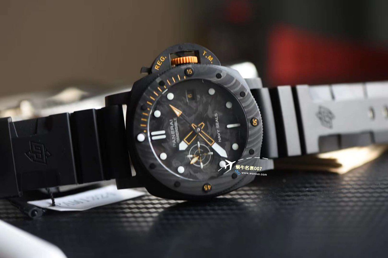 VS Factory 一比一 top 复刻高仿手表Panerai PAM01324、PAM1324 carbon fiber  / VSPAM01324
