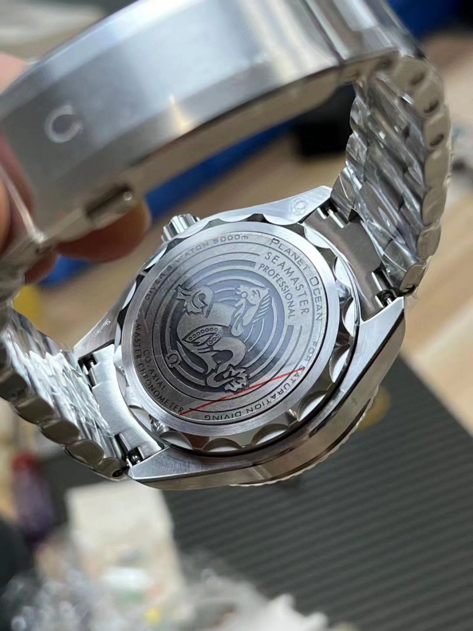  Video analysis VS Factory 高仿复刻手表OMEGA Seamaster 6000米海王215.30.46.21.03.001，215.92.46.21.01.001 wrist watch  / M781