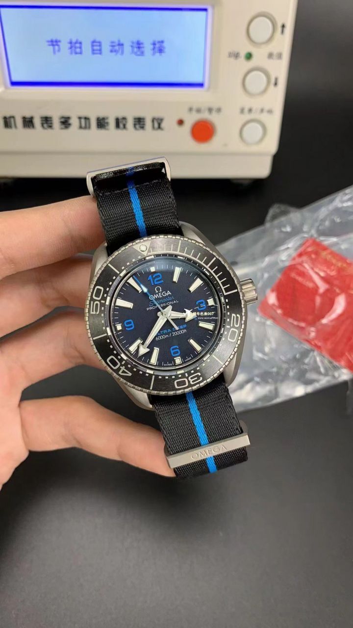  Video analysis VS Factory 高仿复刻手表OMEGA Seamaster 6000米海王215.30.46.21.03.001，215.92.46.21.01.001 wrist watch  / M781
