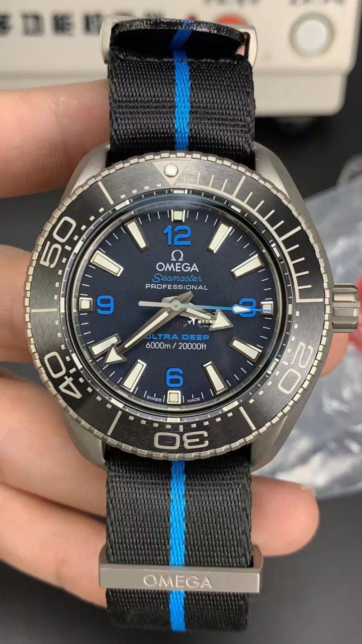  Video analysis VS Factory 高仿复刻手表OMEGA Seamaster 6000米海王215.30.46.21.03.001，215.92.46.21.01.001 wrist watch  / M781