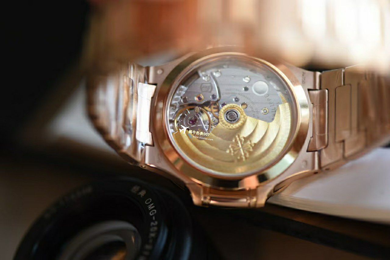 3k Factory  PATEK PHILIPPE  Nautilus 女士7118/1A-001，7118/1R-010一比一精仿复刻手表 / BD377