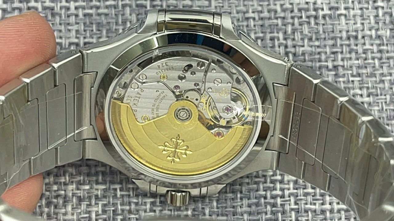3k Factory  PATEK PHILIPPE  Nautilus 女士7118/1A-001，7118/1R-010一比一精仿复刻手表 / BD377