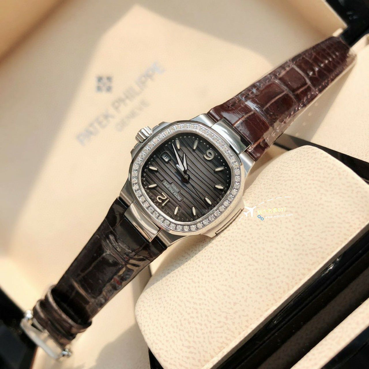 高端货 PATEK PHILIPPE  Nautilus 女表7010R-012，7010R-011，7010G-001，7010G-010 / BD383