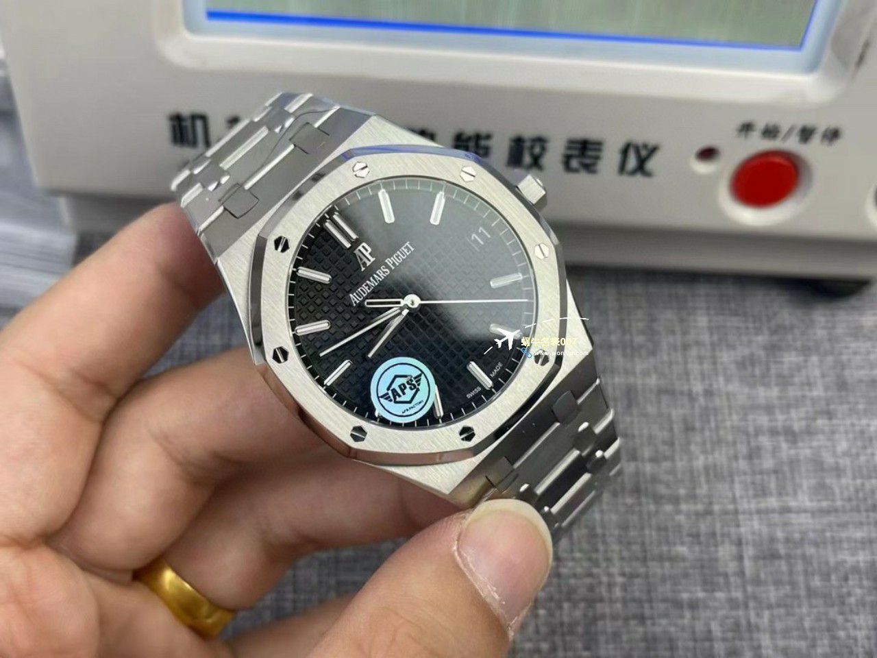  Video analysis APS Factory Audemars Piguet 复刻高仿15400手表15400ST.OO.1220ST.03，15400ST.OO.1220ST.02 / AP223