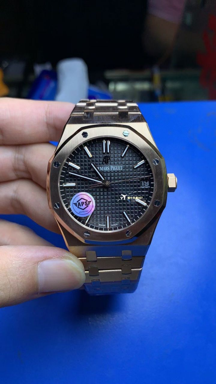  Video analysis APS Factory Audemars Piguet 皇家橡树系列复刻高仿手表15500OR.OO.1220OR.01，15500OR.OO.D002CR.01，15500ST.OO.1220ST.03 wrist watch  / AP233