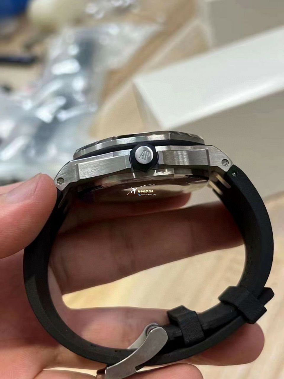  Video analysis APS Factory 一体机 Best 复刻高仿Audemars Piguet  Royal Oak Offshore 系列15710ST.OO.A002CA.01 wrist watch  / AP225