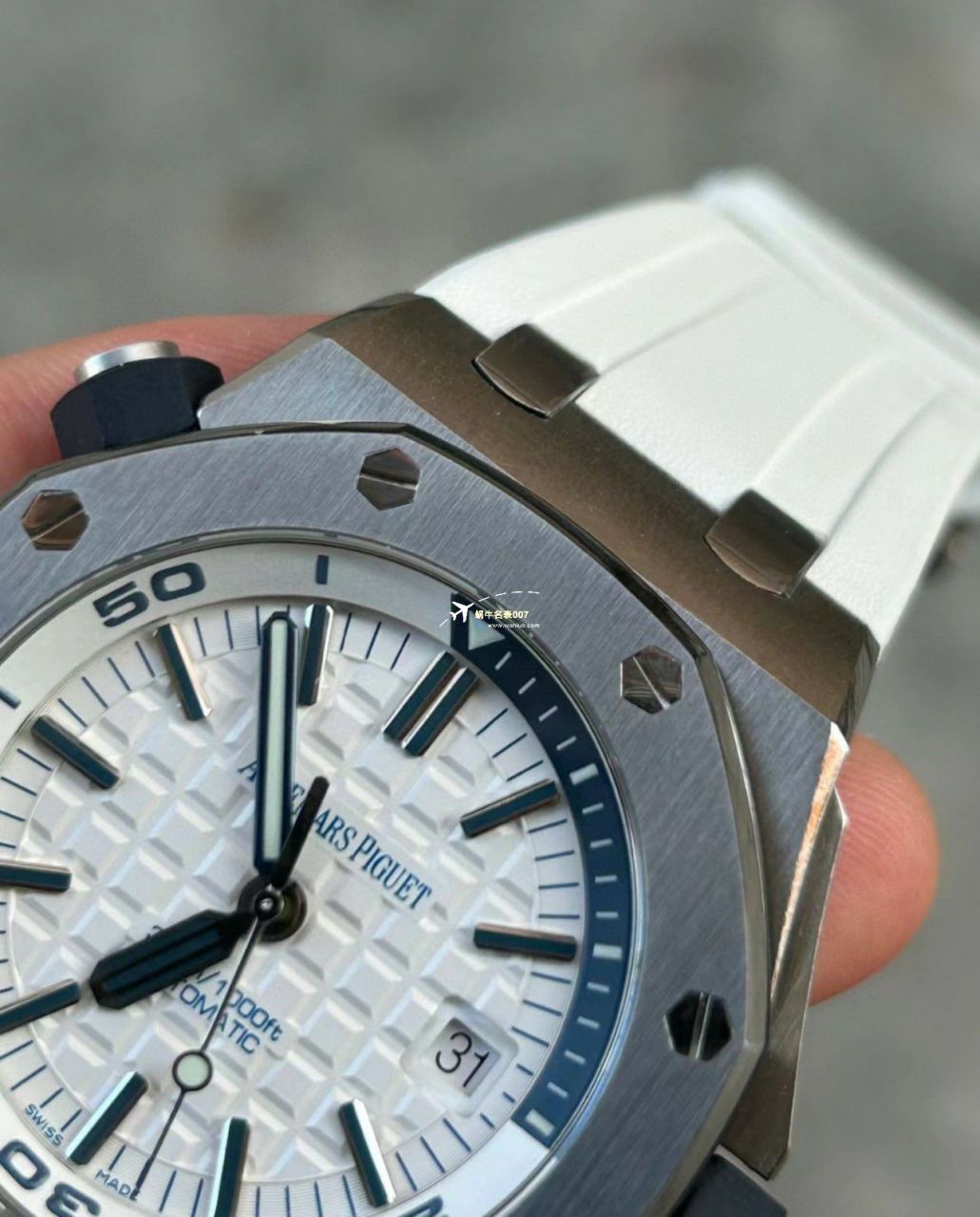  Video analysis APS Factory 一体机 Best 复刻高仿Audemars Piguet  Royal Oak Offshore 系列15710ST.OO.A002CA.01 wrist watch  / AP225