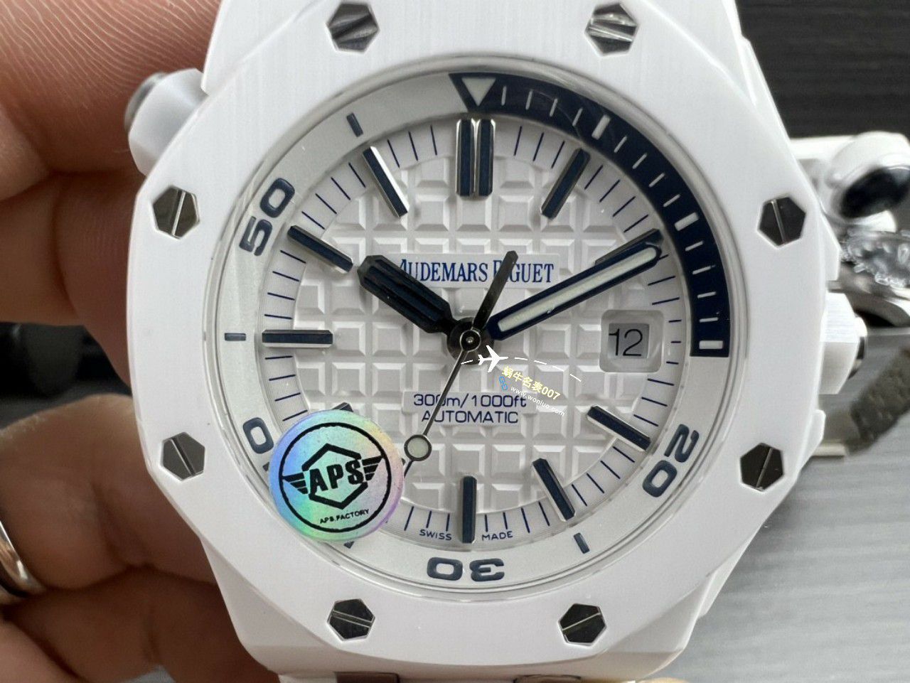 APS Factory 一体机Audemars Piguet  Royal Oak Offshore 白黑 Composite 复刻高仿手表15707CB.OO.A010CA.01，15707CE.OO.A002CA.01 / AP239