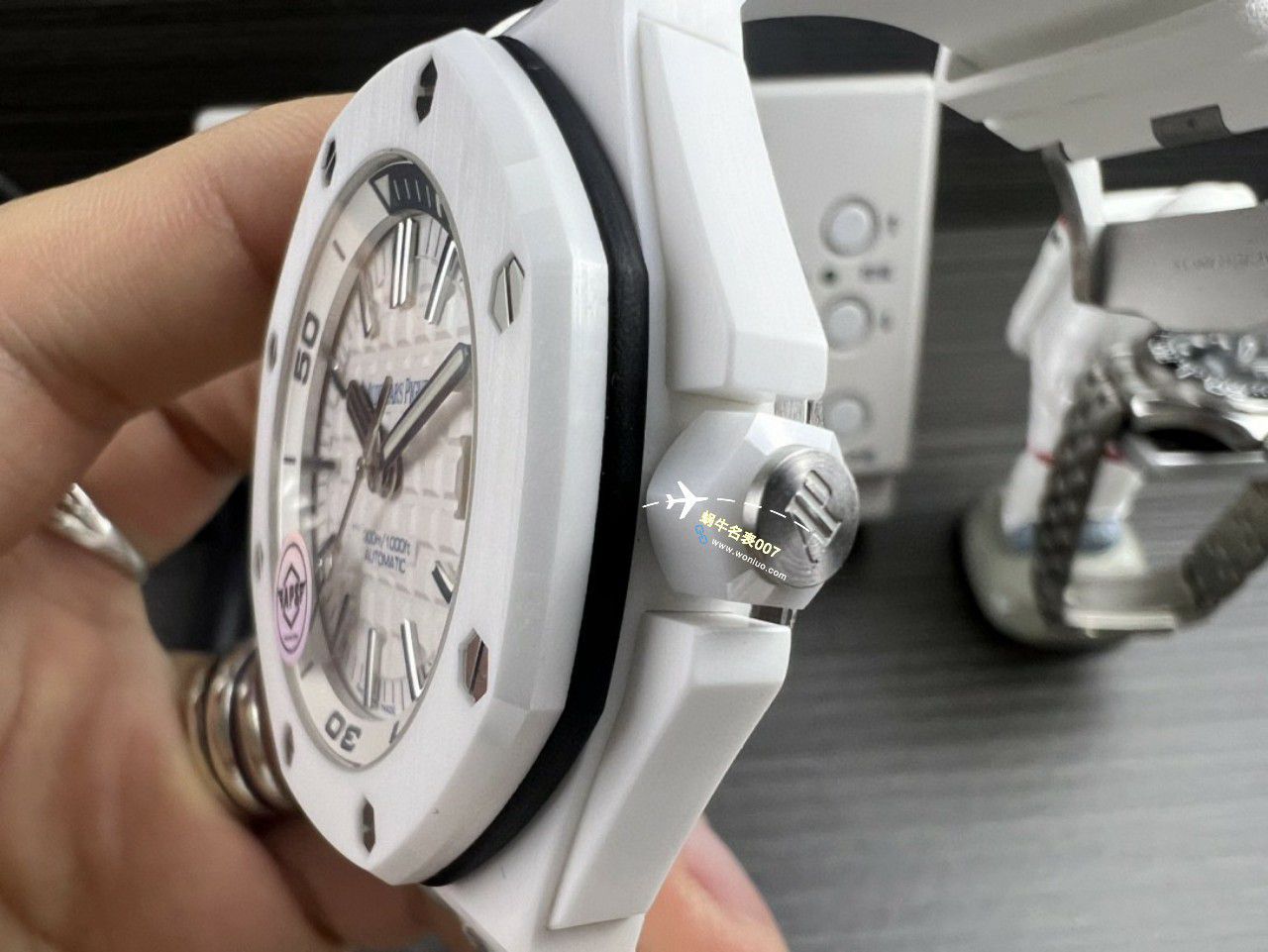 APS Factory 一体机Audemars Piguet  Royal Oak Offshore 白黑 Composite 复刻高仿手表15707CB.OO.A010CA.01，15707CE.OO.A002CA.01 / AP239