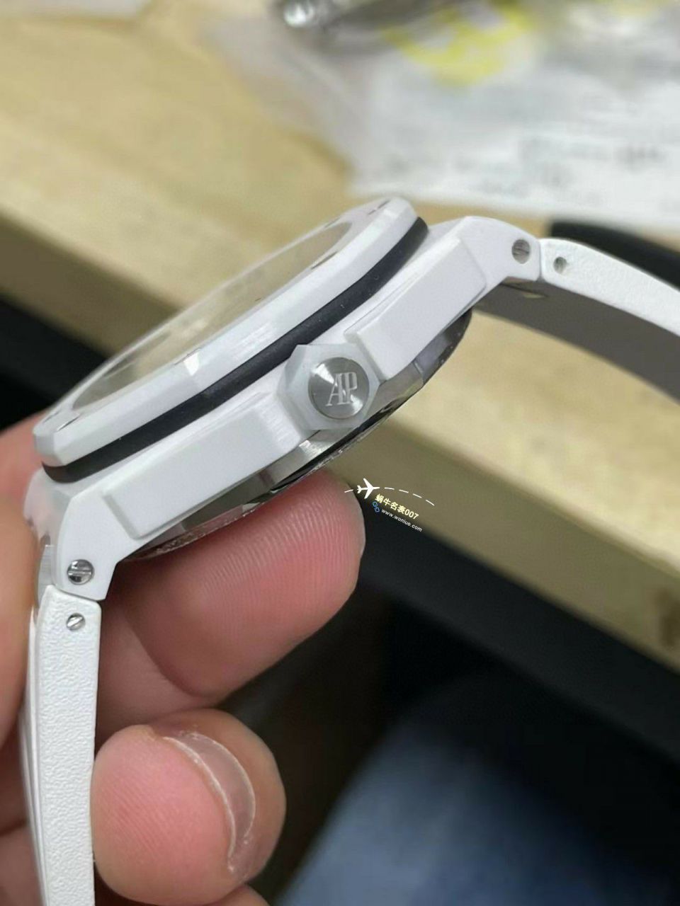 APS Factory 一体机Audemars Piguet  Royal Oak Offshore 白黑 Composite 复刻高仿手表15707CB.OO.A010CA.01，15707CE.OO.A002CA.01 / AP239