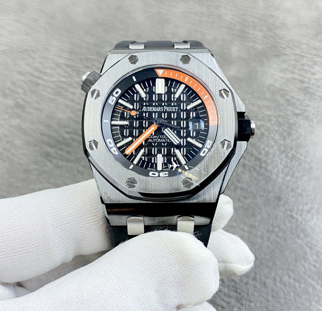 APS Factory 一体机Audemars Piguet  Royal Oak Offshore 白黑 Composite 复刻高仿手表15707CB.OO.A010CA.01，15707CE.OO.A002CA.01 / AP239