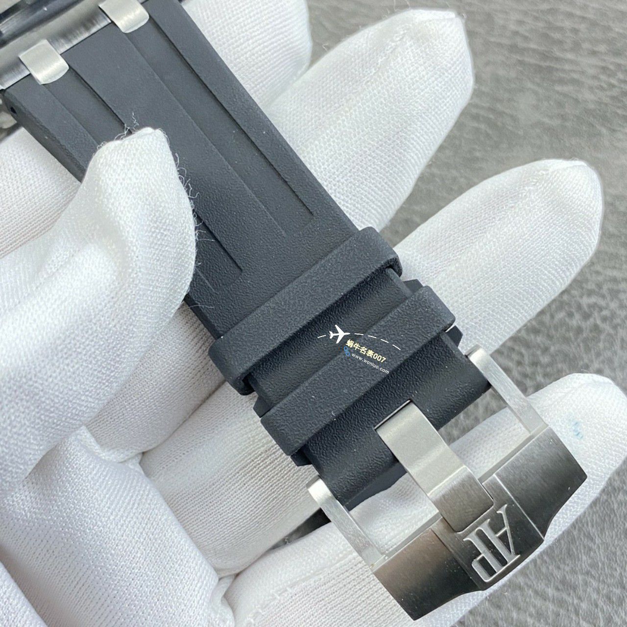 APS Factory 一体机Audemars Piguet  Royal Oak Offshore 白黑 Composite 复刻高仿手表15707CB.OO.A010CA.01，15707CE.OO.A002CA.01 / AP239