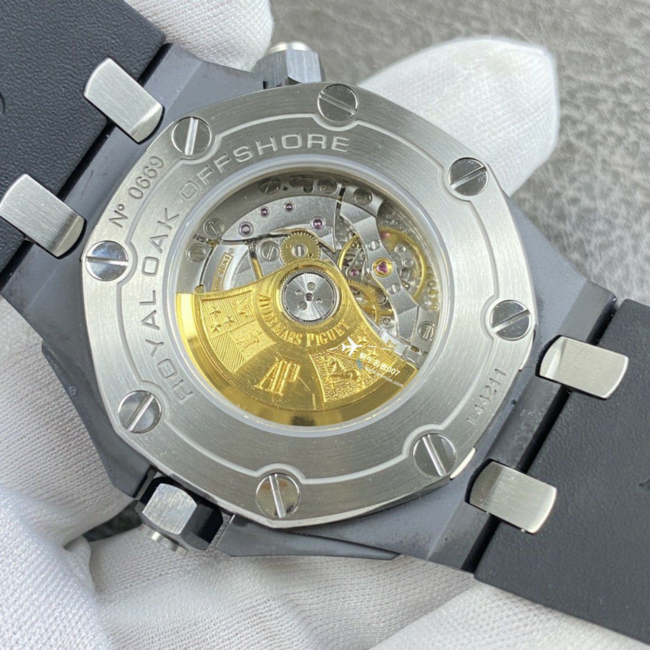APS Factory 一体机Audemars Piguet  Royal Oak Offshore 白黑 Composite 复刻高仿手表15707CB.OO.A010CA.01，15707CE.OO.A002CA.01 / AP239