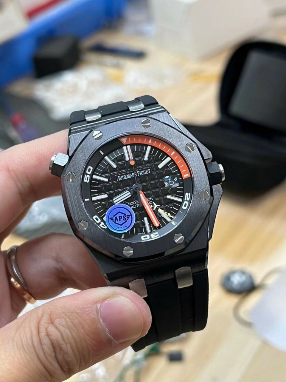 APS Factory 一体机Audemars Piguet  Royal Oak Offshore 白黑 Composite 复刻高仿手表15707CB.OO.A010CA.01，15707CE.OO.A002CA.01 / AP239