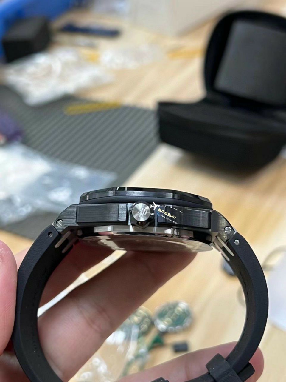 APS Factory 一体机Audemars Piguet  Royal Oak Offshore 白黑 Composite 复刻高仿手表15707CB.OO.A010CA.01，15707CE.OO.A002CA.01 / AP239