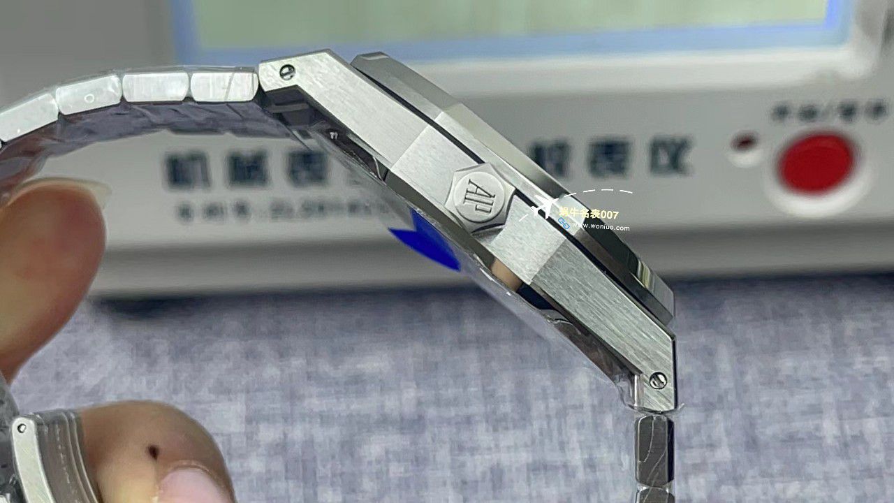 APSAudemars Piguet 复刻高仿皇家橡树15510AP50周年特别版15510ST.OO.1320ST.09，15510OR.OO.D002CR.02，15510ST.OO.1320ST.06 / AP260