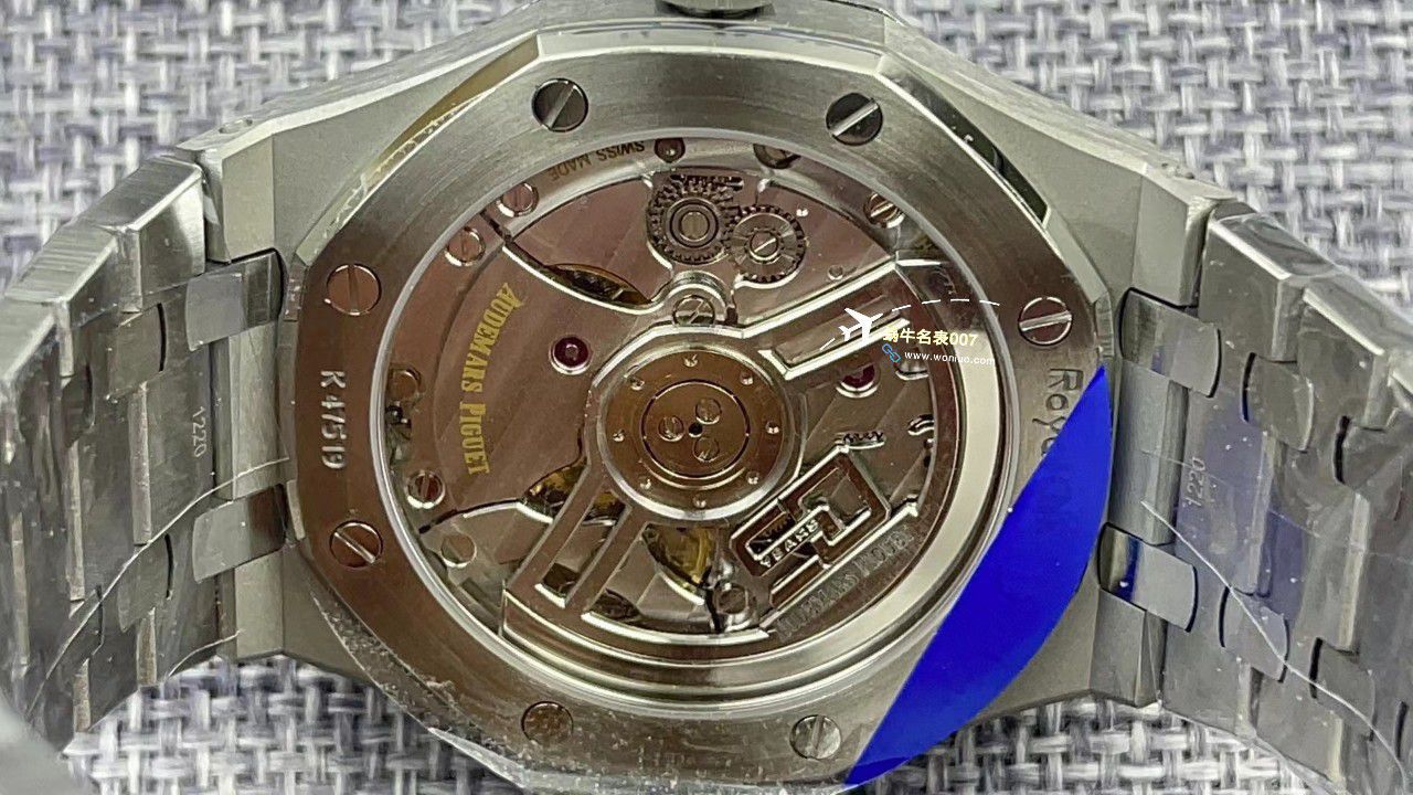 APSAudemars Piguet 复刻高仿皇家橡树15510AP50周年特别版15510ST.OO.1320ST.09，15510OR.OO.D002CR.02，15510ST.OO.1320ST.06 / AP260