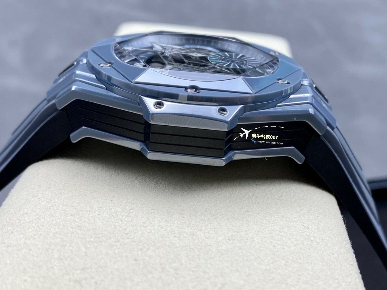 BBF Factory  hublot SANG BLEU II刺青二代 top 复刻高仿手表418.CX.1114.RX.MXM20，418.HX.2001.RX.MXM21，418.GX.5207.RX.MXM22，418.EX.5107.RX.MXM21 / YB123