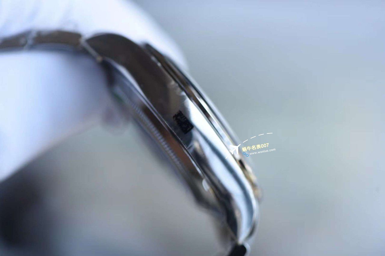 Clean Factory  Rolex 宇宙计时 Ditongna 白金4130 Movement 手表 / R797
