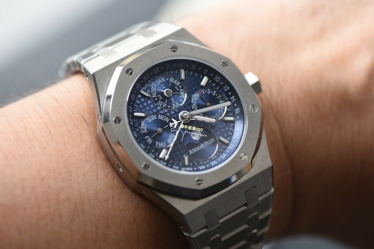 【 Video analysis 】BBR Factory Audemars Piguet 皇家橡树万年历一比一高仿 top 复刻手表26574ST.OO.1220ST.03，26574PT.OO.1220PT.01，26574OR.OO.1220OR.03等 wrist watch  / AP269
