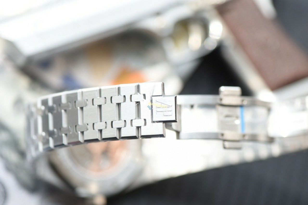 【 Video analysis 】BBR Factory Audemars Piguet 皇家橡树万年历一比一高仿 top 复刻手表26574ST.OO.1220ST.03，26574PT.OO.1220PT.01，26574OR.OO.1220OR.03等 wrist watch  / AP269