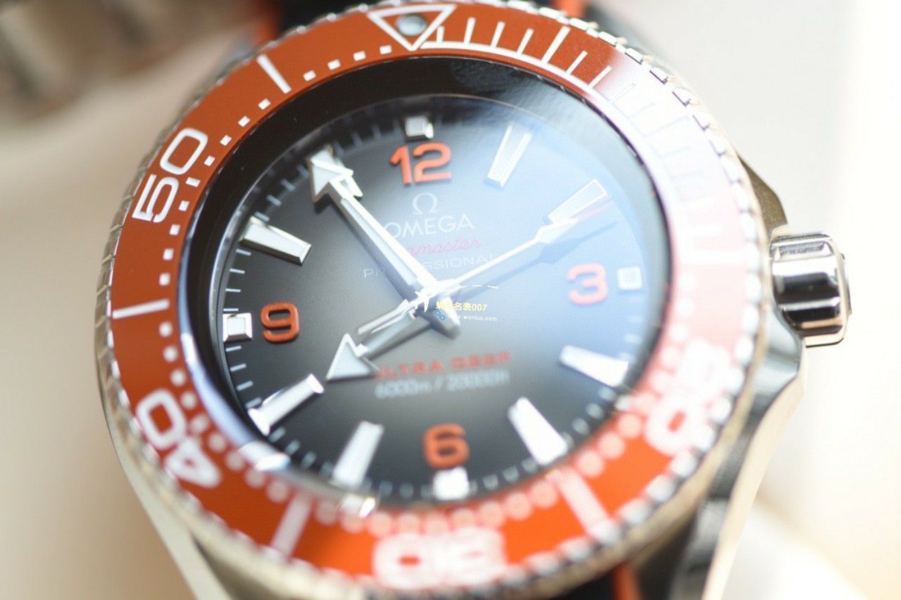 【 Video analysis 】原单品质OMEGA Seamaster 海王6000米215.30.46.21.06.001，215.30.46.21.03.001 wrist watch  / M787